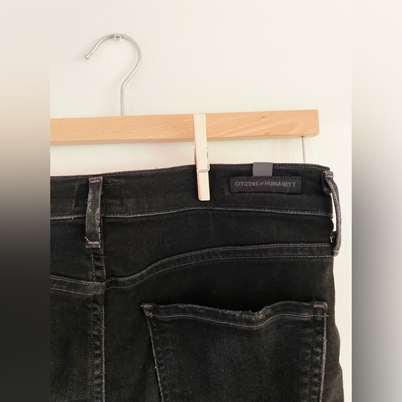 Citizens of Humanity Maternity Avedon Jeans
Size 28
EUC - Picture 2 of 2